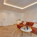 Bluestay 199 - Superbe Appartement A Paris
